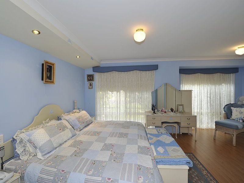 11 Latiano Green, Secret Harbour WA 6173