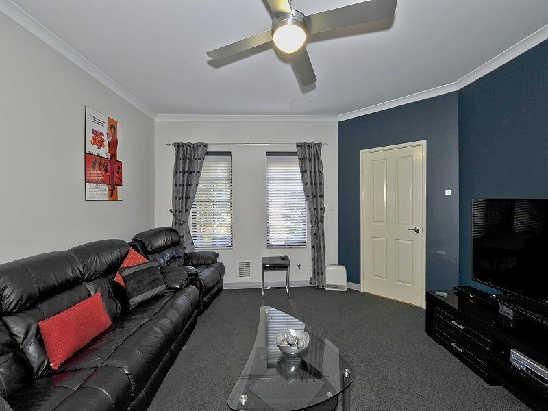 17 Currancy Lass Rise, Madora Bay WA 6210