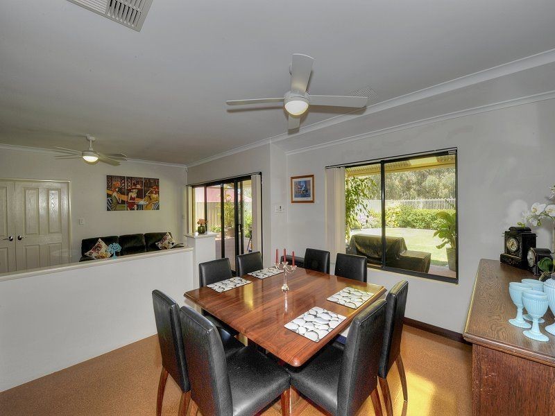 17 Currancy Lass Rise, Madora Bay WA 6210