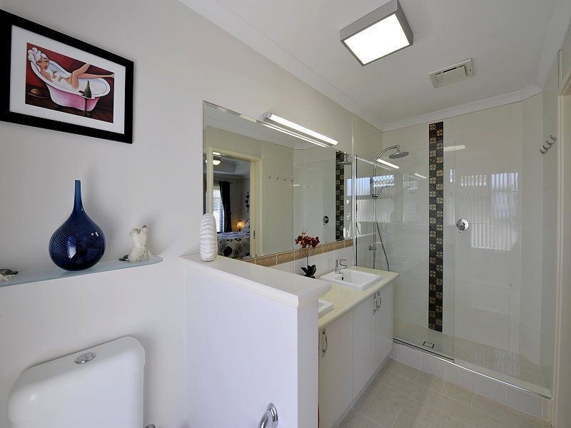 17 Currancy Lass Rise, Madora Bay WA 6210