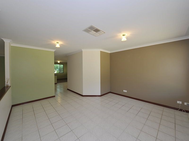 5 Lilac Green, Halls Head WA 6210