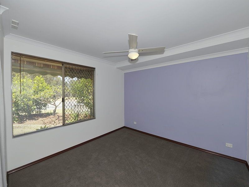 5 Lilac Green, Halls Head WA 6210