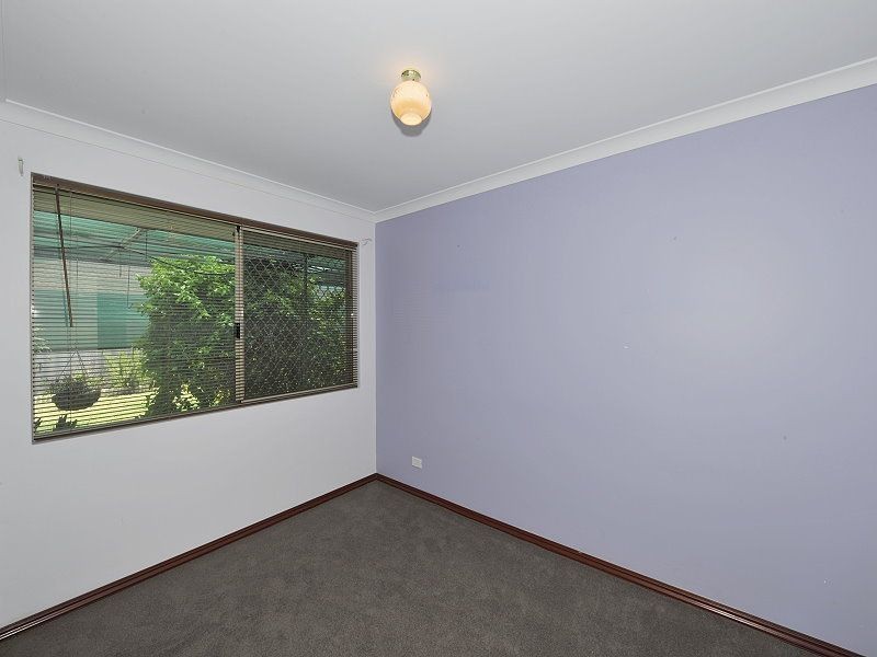 5 Lilac Green, Halls Head WA 6210