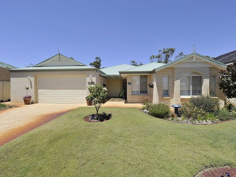67 Midsummer Circle, Pinjarra WA 6208