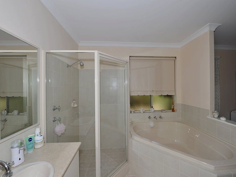 67 Midsummer Circle, Pinjarra WA 6208