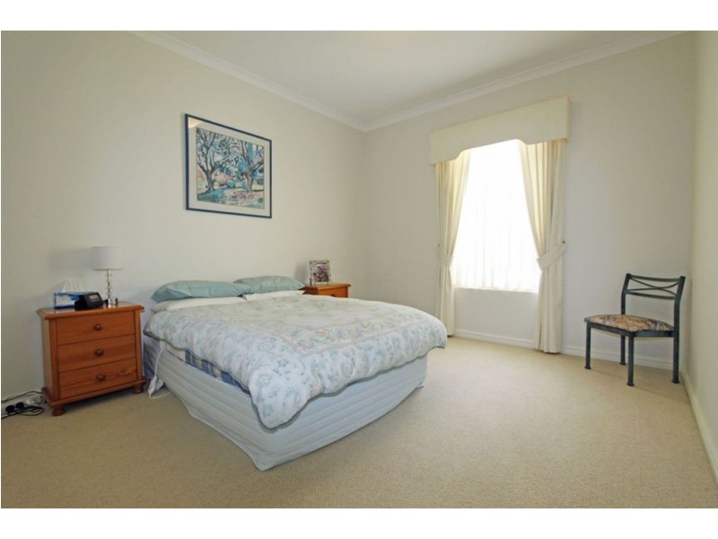 21 Mulga Drive, Parklands WA 6210
