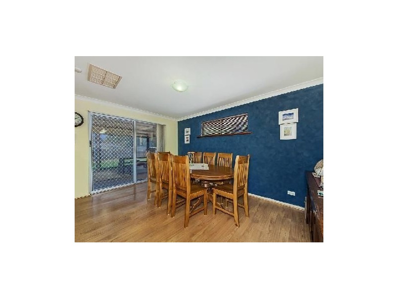 2 Hawkesley Drive, Waroona WA 6215