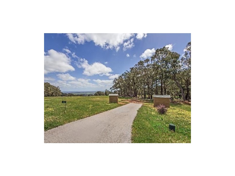 54 Leavy Road, Waroona WA 6215