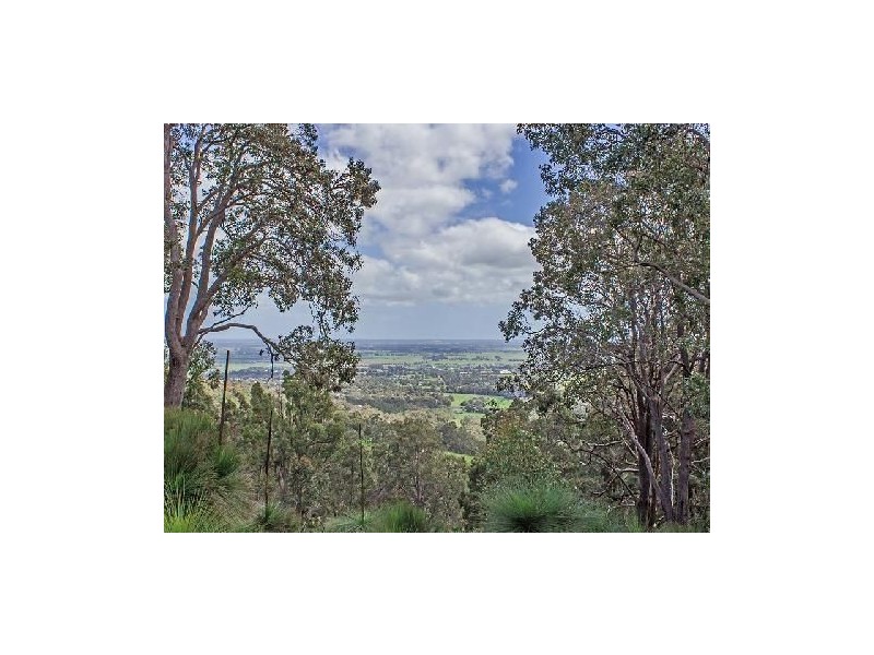 54 Leavy Road, Waroona WA 6215