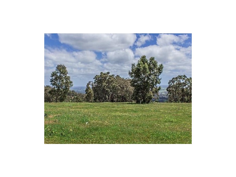 54 Leavy Road, Waroona WA 6215