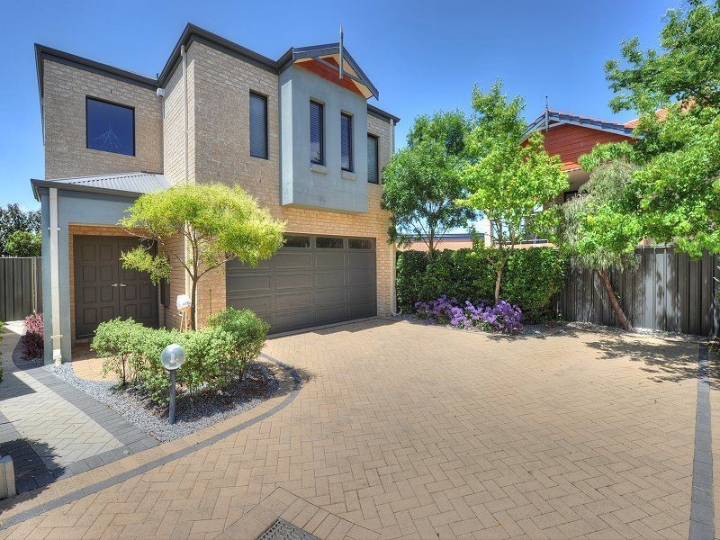 8/6 Valley Road, Halls Head WA 6210