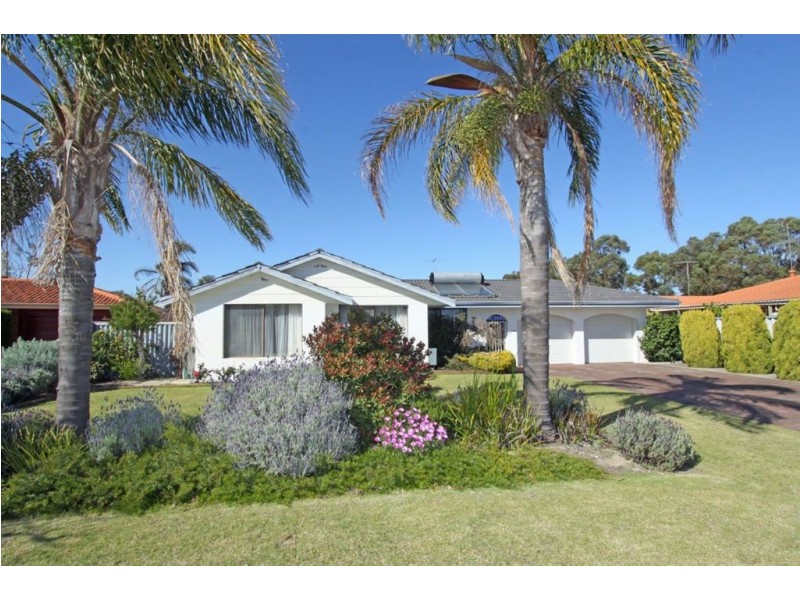 1 Agnew Place, Halls Head WA 6210