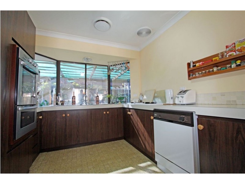 1 Agnew Place, Halls Head WA 6210