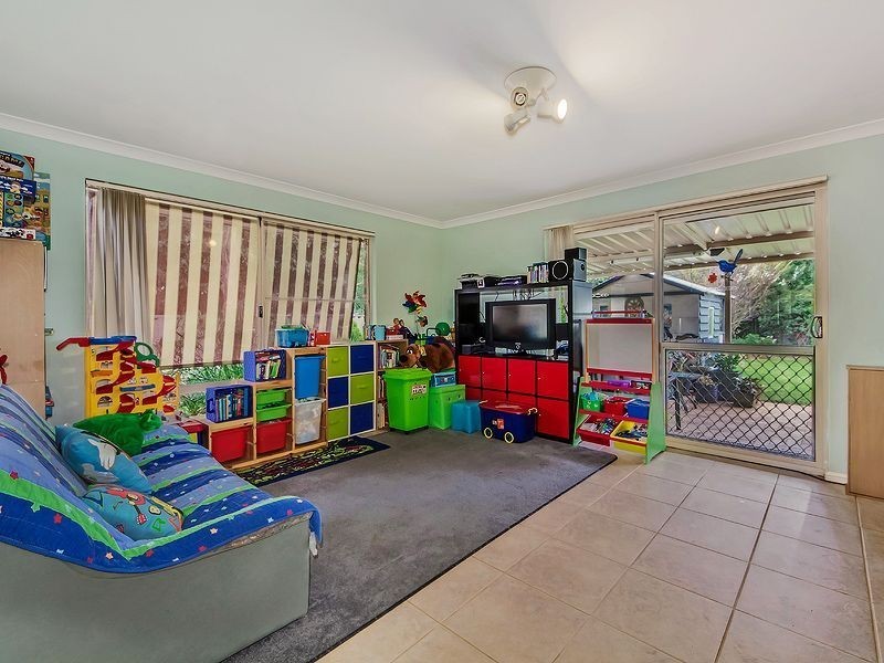10 Neil Place, Waroona WA 6215
