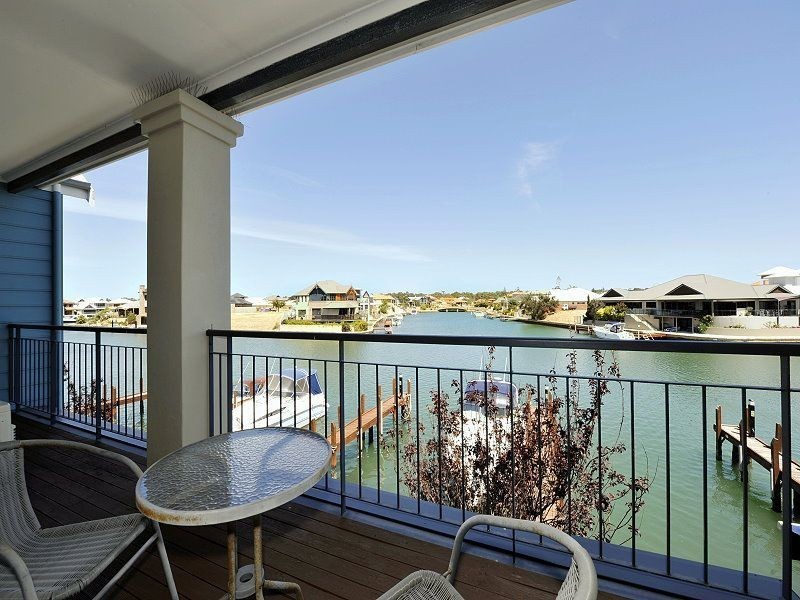 56/20 Apollo Place, Halls Head WA 6210