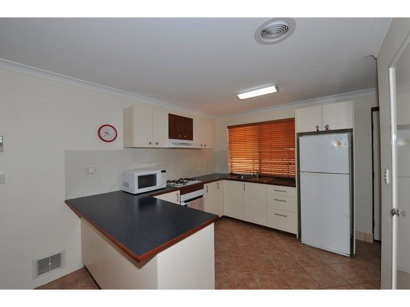 9 Fifth Avenue, Dudley Park WA 6210