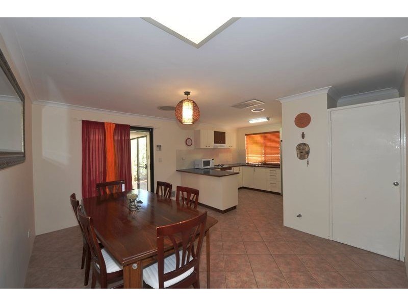 9 Fifth Avenue, Dudley Park WA 6210