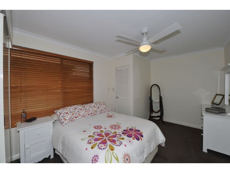 9 Fifth Avenue, Dudley Park WA 6210