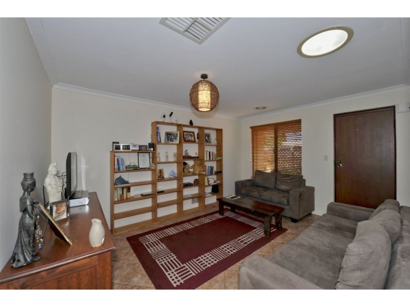 9 Fifth Avenue, Dudley Park WA 6210