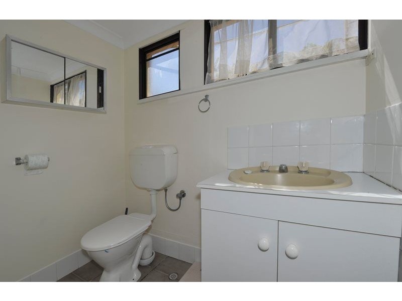 9 Fifth Avenue, Dudley Park WA 6210