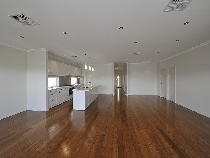 8 Vixen Close, Erskine WA 6210