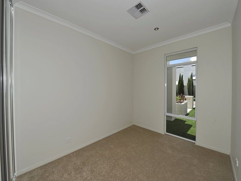 8 Vixen Close, Erskine WA 6210