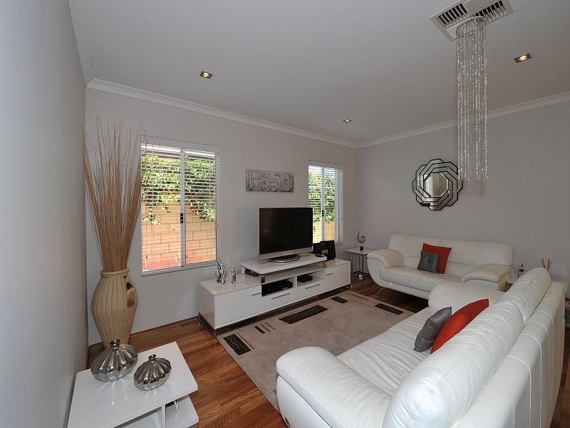 10 Isabellas Way, Erskine WA 6210