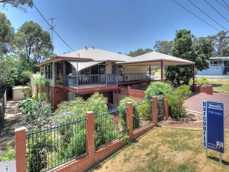 16 Adonis Road, Silver Sands WA 6210