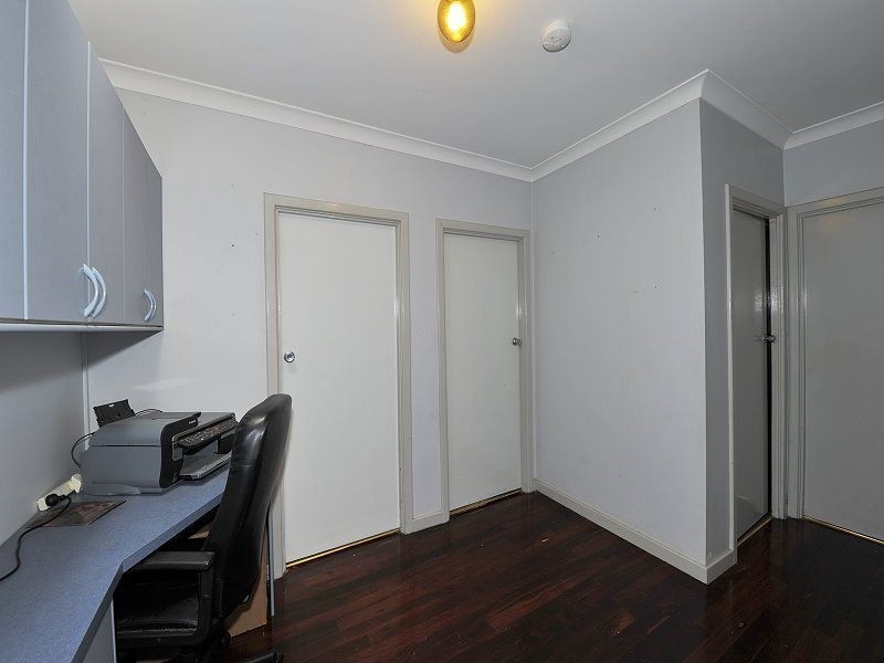 16 Adonis Road, Silver Sands WA 6210