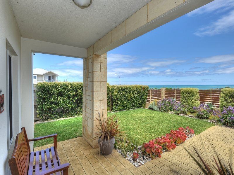 110 Boardwalk boulevard, Halls Head WA 6210