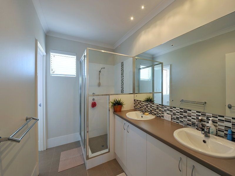 20 Eglinton Terrace, Dudley Park WA 6210