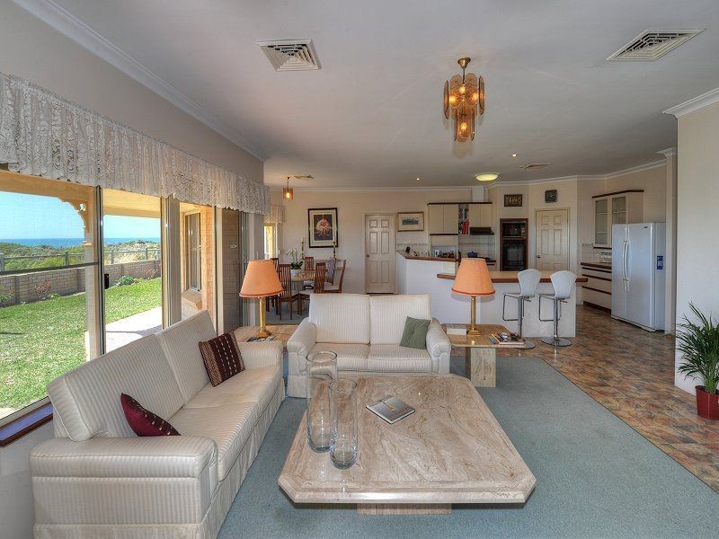 52 Ronsard Drive, San Remo WA 6210