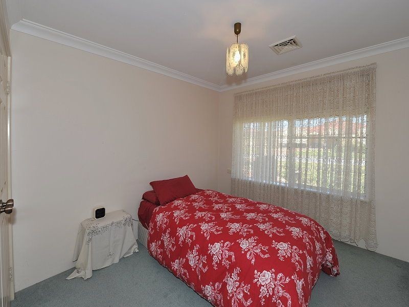 52 Ronsard Drive, San Remo WA 6210