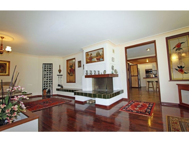 5 Maclean Way, Greenfields WA 6210
