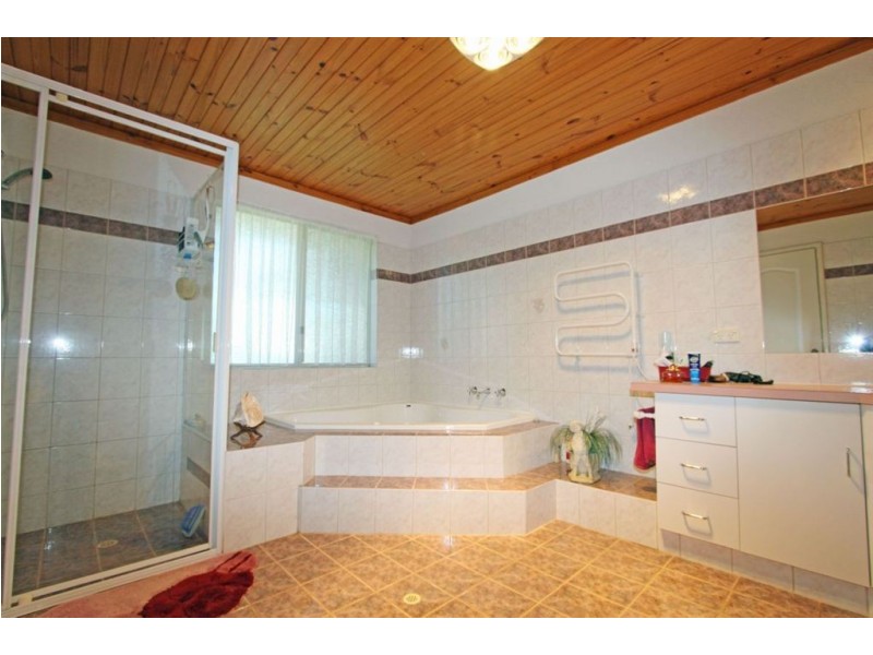 5 Maclean Way, Greenfields WA 6210