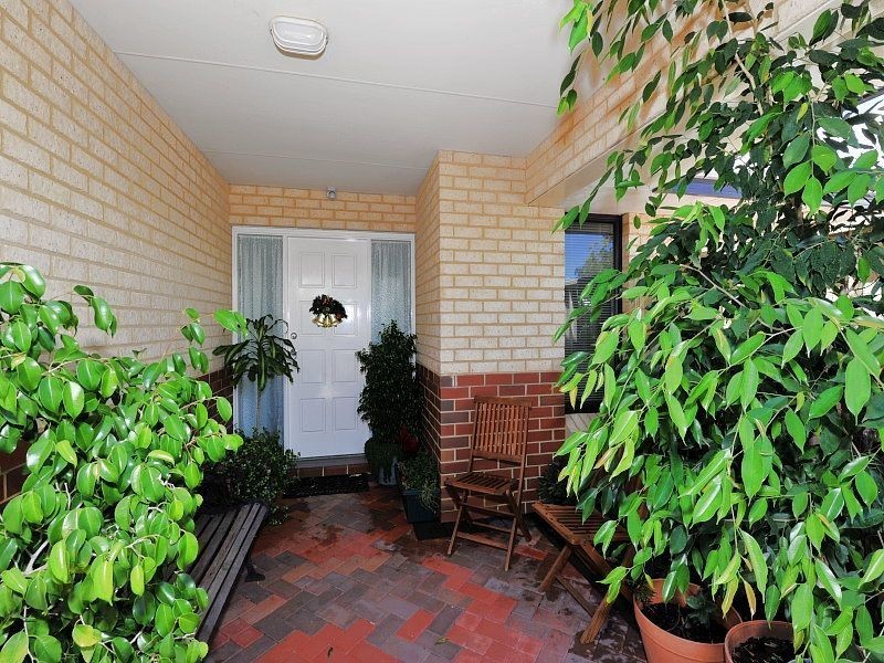 22 Zamia Loop, Wannanup WA 6210