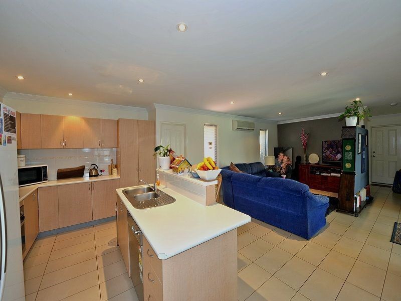 22 Zamia Loop, Wannanup WA 6210