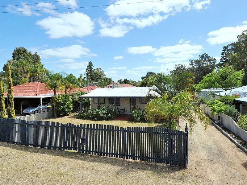 6 Nesbit Road, Greenfields WA 6210