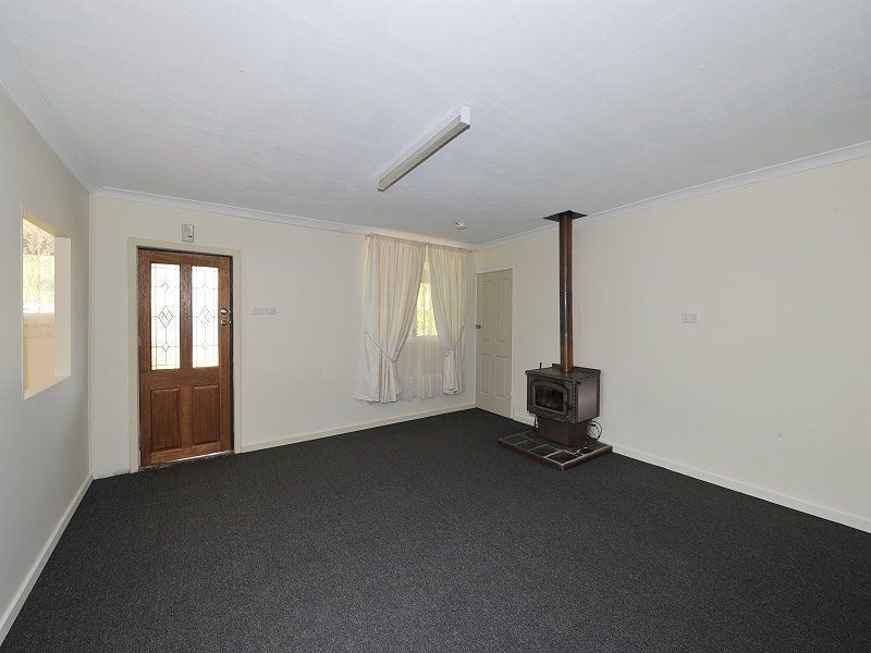 6 Nesbit Road, Greenfields WA 6210