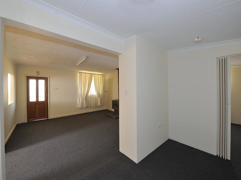 6 Nesbit Road, Greenfields WA 6210