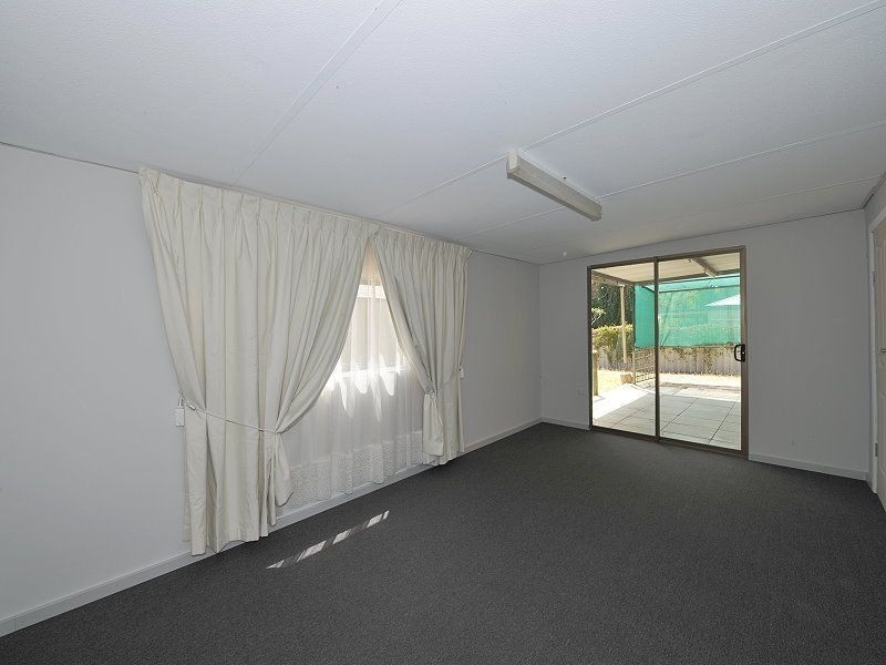 6 Nesbit Road, Greenfields WA 6210