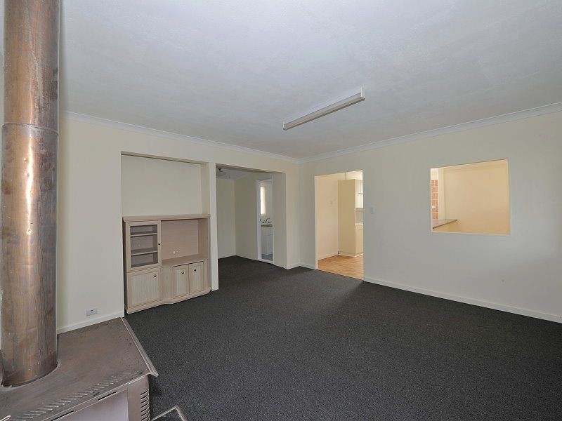 6 Nesbit Road, Greenfields WA 6210