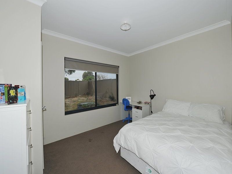 84 Albany Drive, Dawesville WA 6211