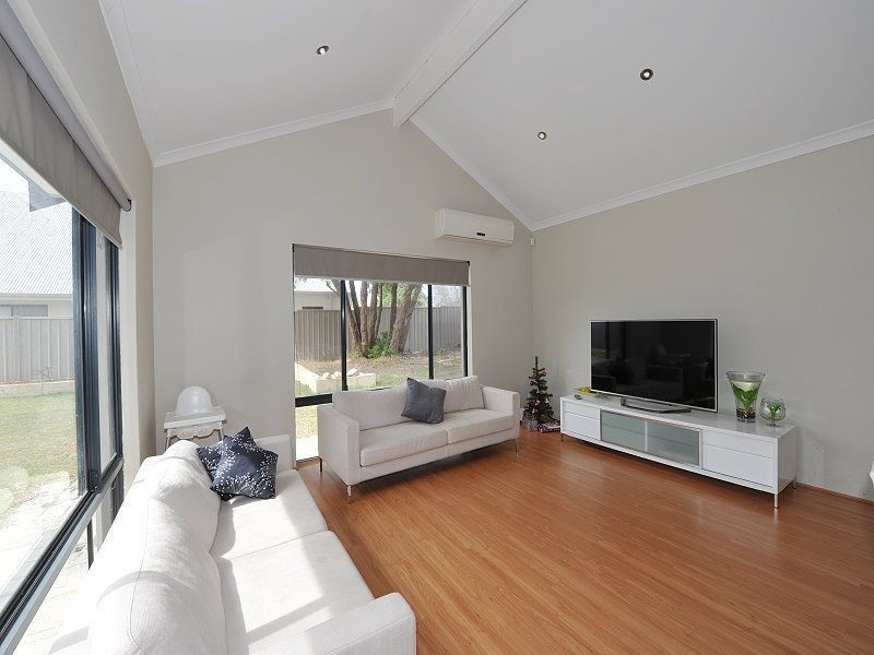 84 Albany Drive, Dawesville WA 6211