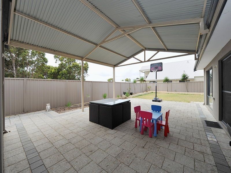 84 Albany Drive, Dawesville WA 6211