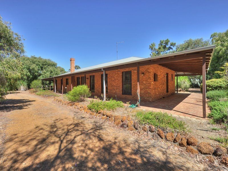 1 Honeytree Place, Falcon WA 6210