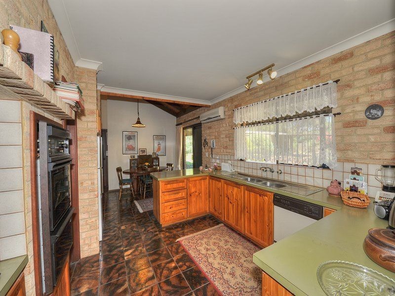 1 Honeytree Place, Falcon WA 6210