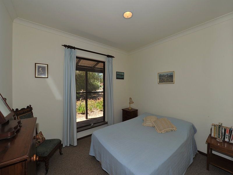 1 Honeytree Place, Falcon WA 6210