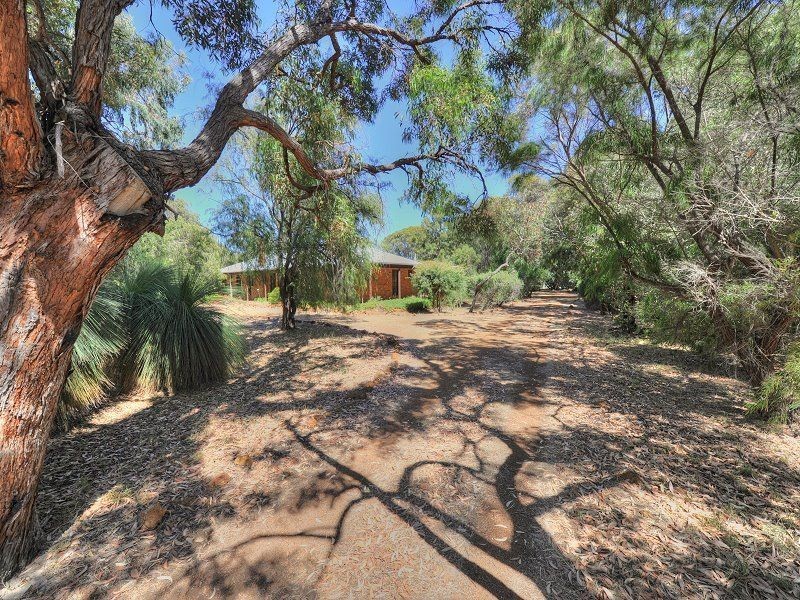 1 Honeytree Place, Falcon WA 6210