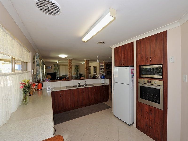 44 Windfire Grove, Nambeelup WA 6207